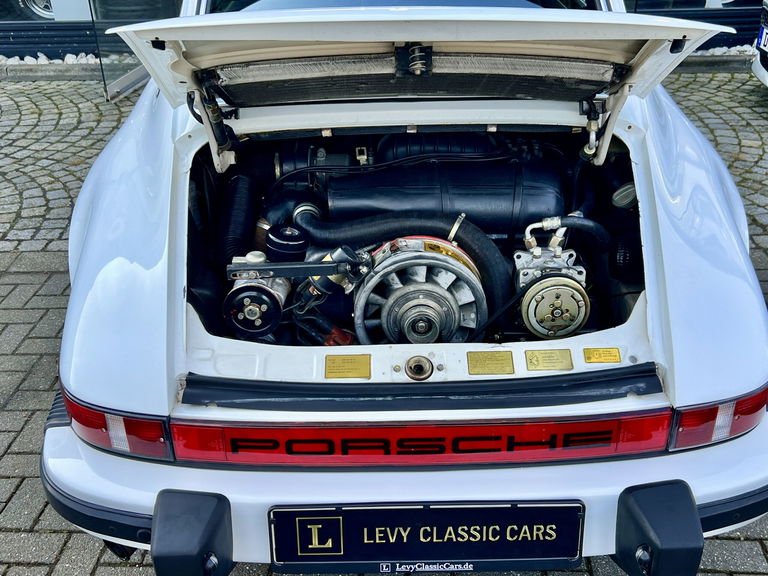 Porsche 911 SC