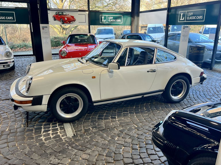 Porsche 911 SC