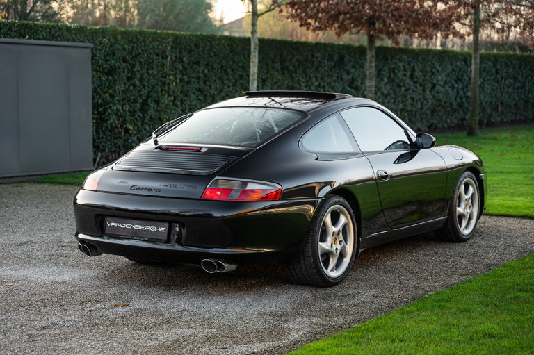 Porsche 996 Carrera