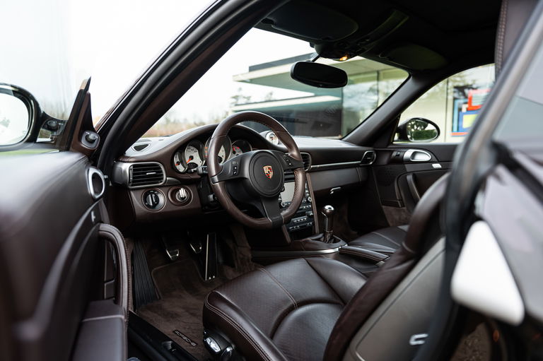 Porsche 997.2 Carrera 4S