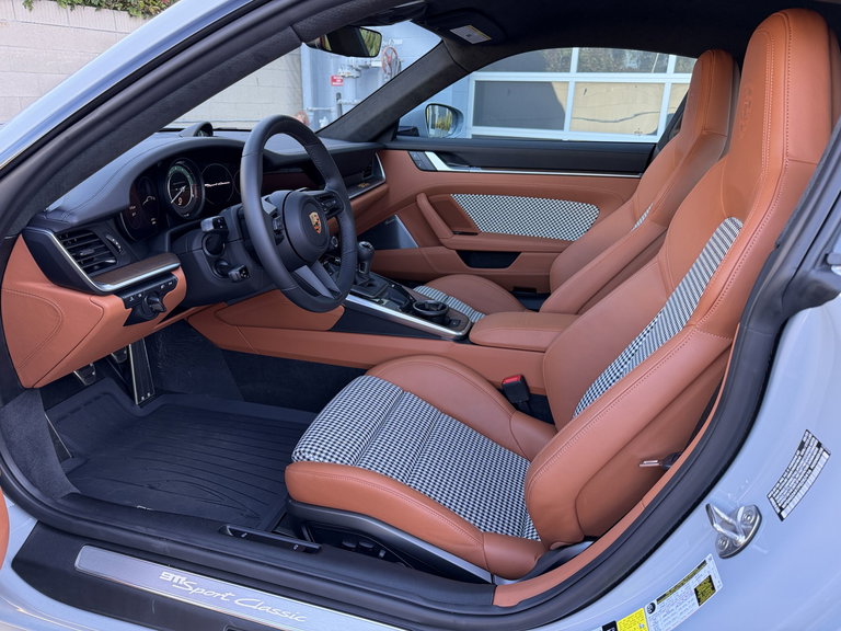 Porsche 992 Sport Classic