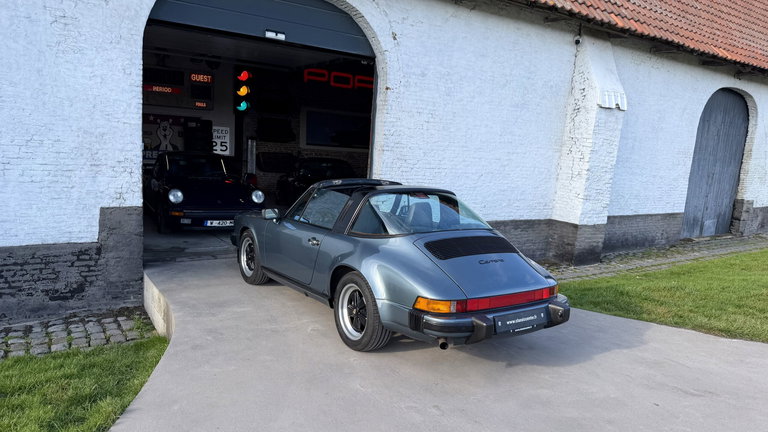 Porsche 911 Carrera 3.2 (US)