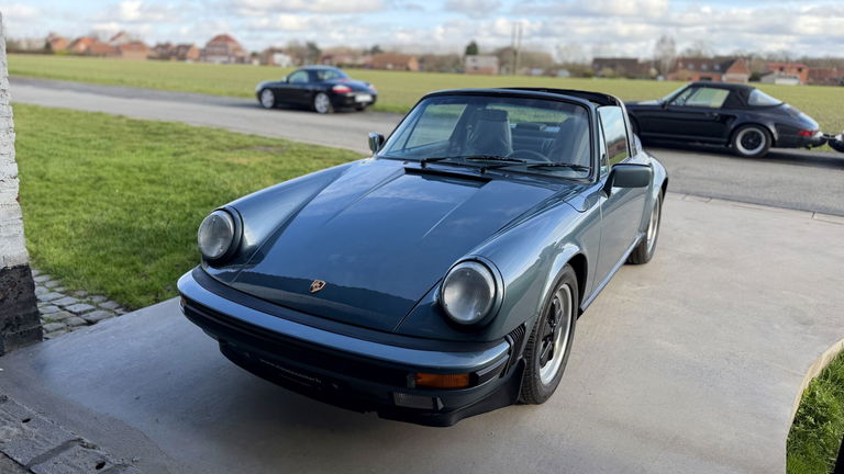 Porsche 911 Carrera 3.2 (US)