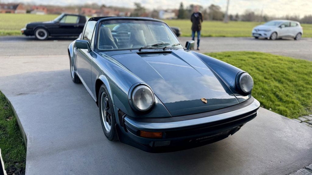 Porsche 911 Carrera 3.2 (US)