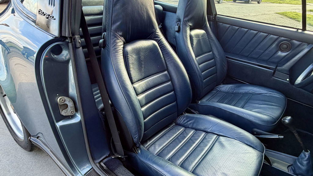 Porsche 911 Carrera 3.2 (US)