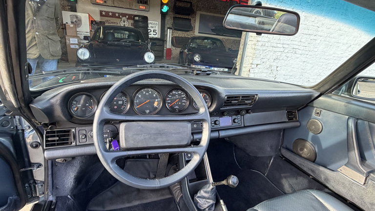 Porsche 911 Carrera 3.2 (US)