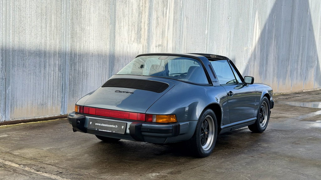 Porsche 911 Carrera 3.2 (US)