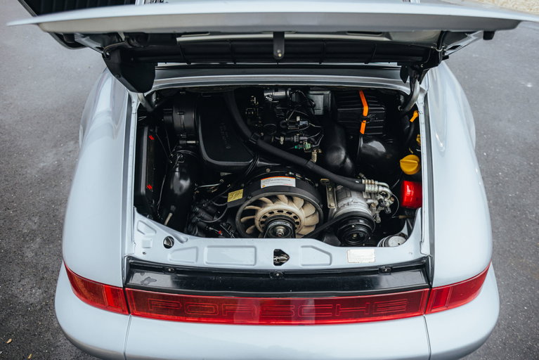 Porsche 964 Carrera 4