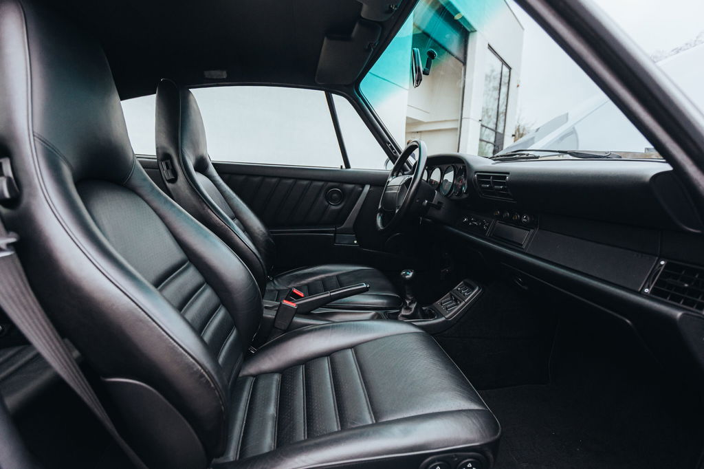 Porsche 964 Carrera 4