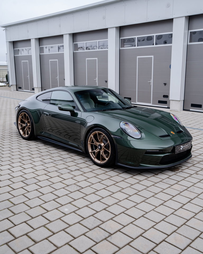 Porsche 992 GT3 Touring