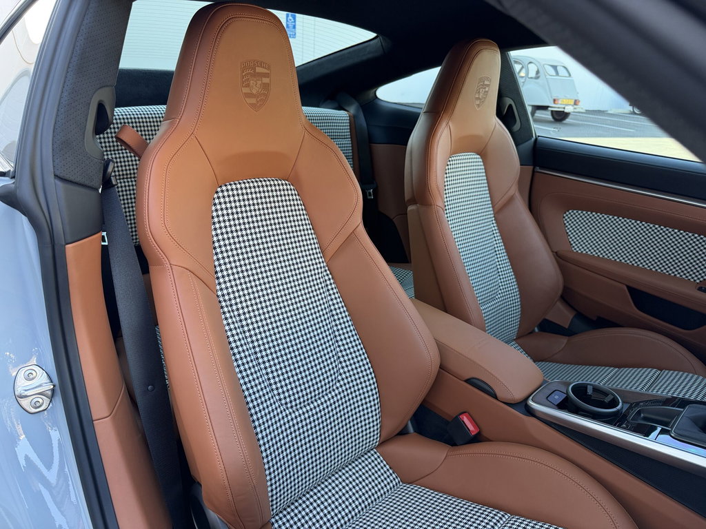 Porsche 992 Sport Classic