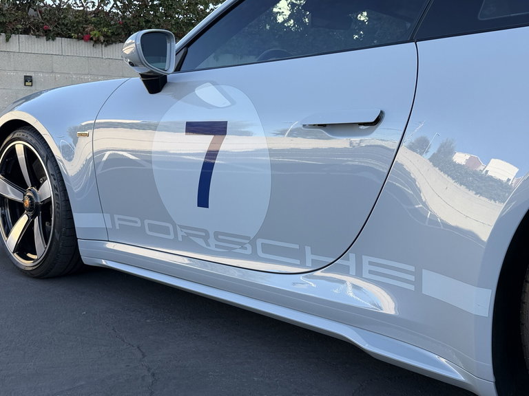 Porsche 992 Sport Classic