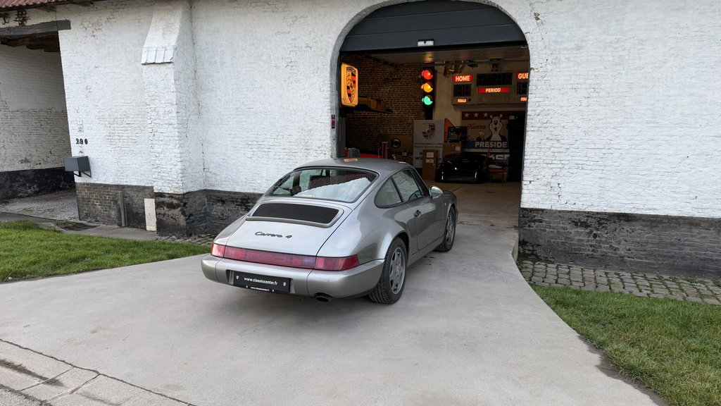 Porsche 964 Carrera 4