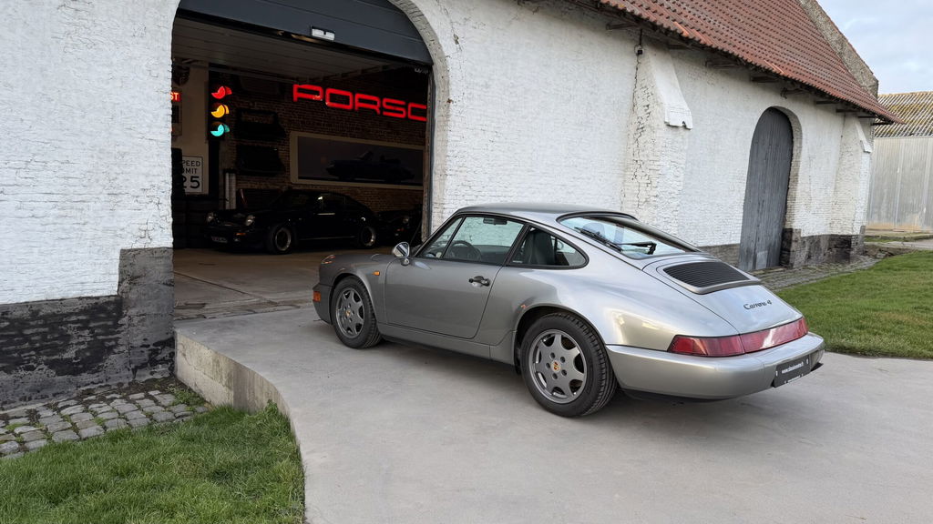 Porsche 964 Carrera 4