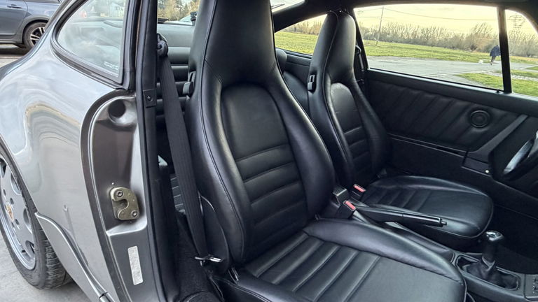 Porsche 964 Carrera 4