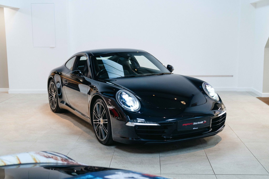 Porsche 991 Carrera Black Edition