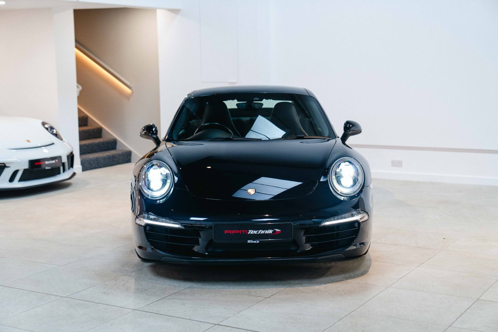 Porsche 991 Carrera Black Edition
