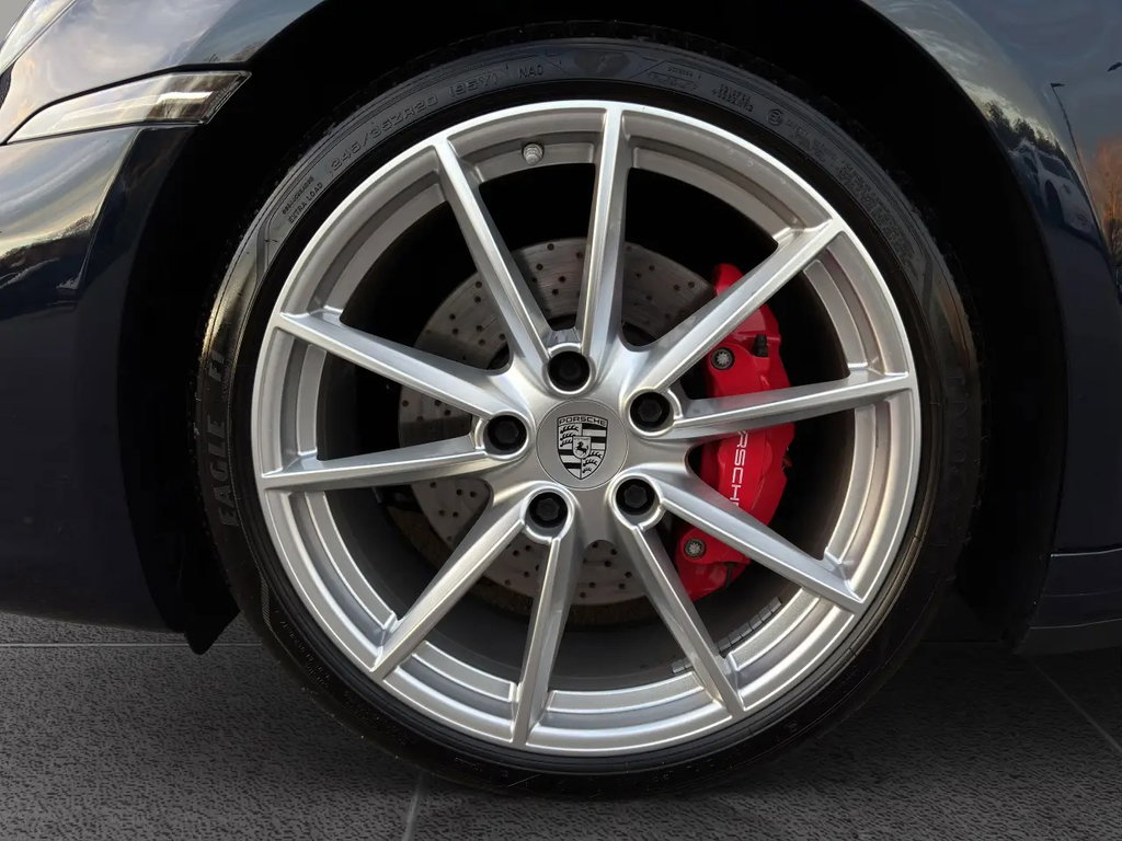 Porsche 992 Carrera 4S