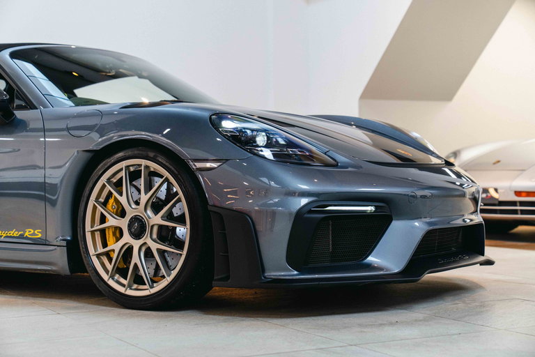 Porsche 718 Spyder RS