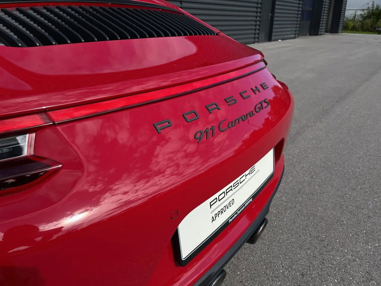 Porsche 991.2 Carrera GTS