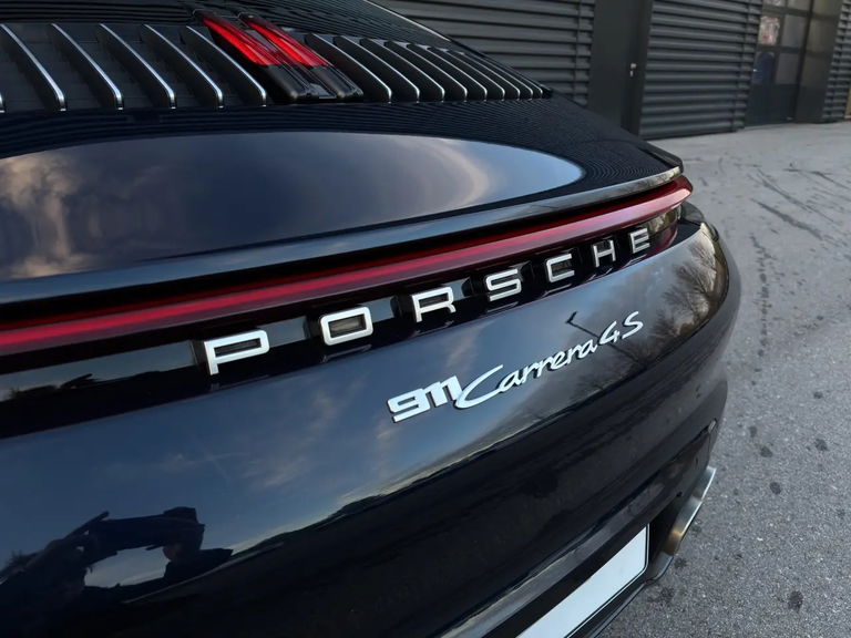 Porsche 992 Carrera 4S