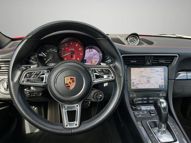 Porsche 991.2 Carrera GTS