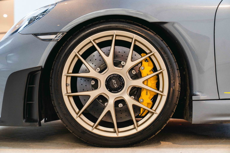 Porsche 718 Spyder RS