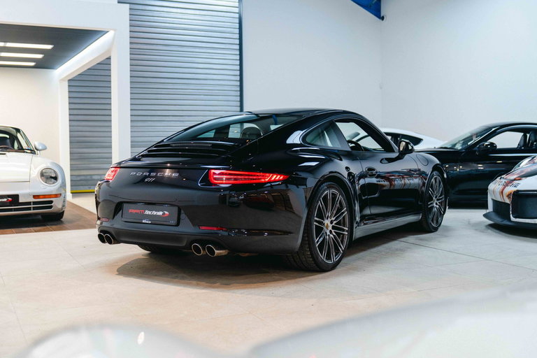 Porsche 991 Carrera Black Edition