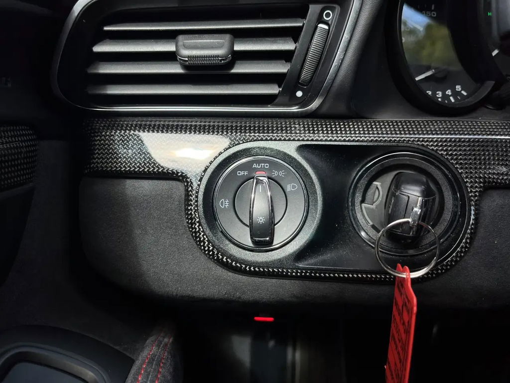 Porsche 991.2 Carrera GTS