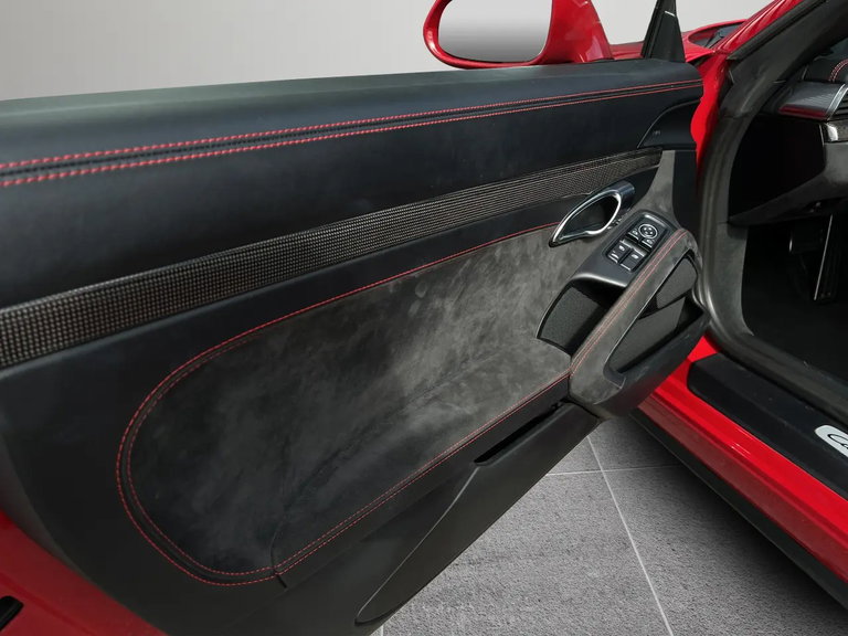 Porsche 991.2 Carrera GTS