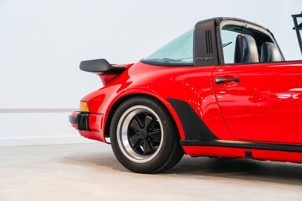 Porsche 911 Carrera 3.2 Supersport