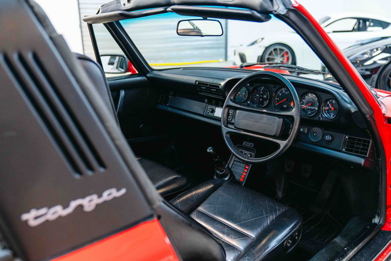 Porsche 911 Carrera 3.2 Supersport