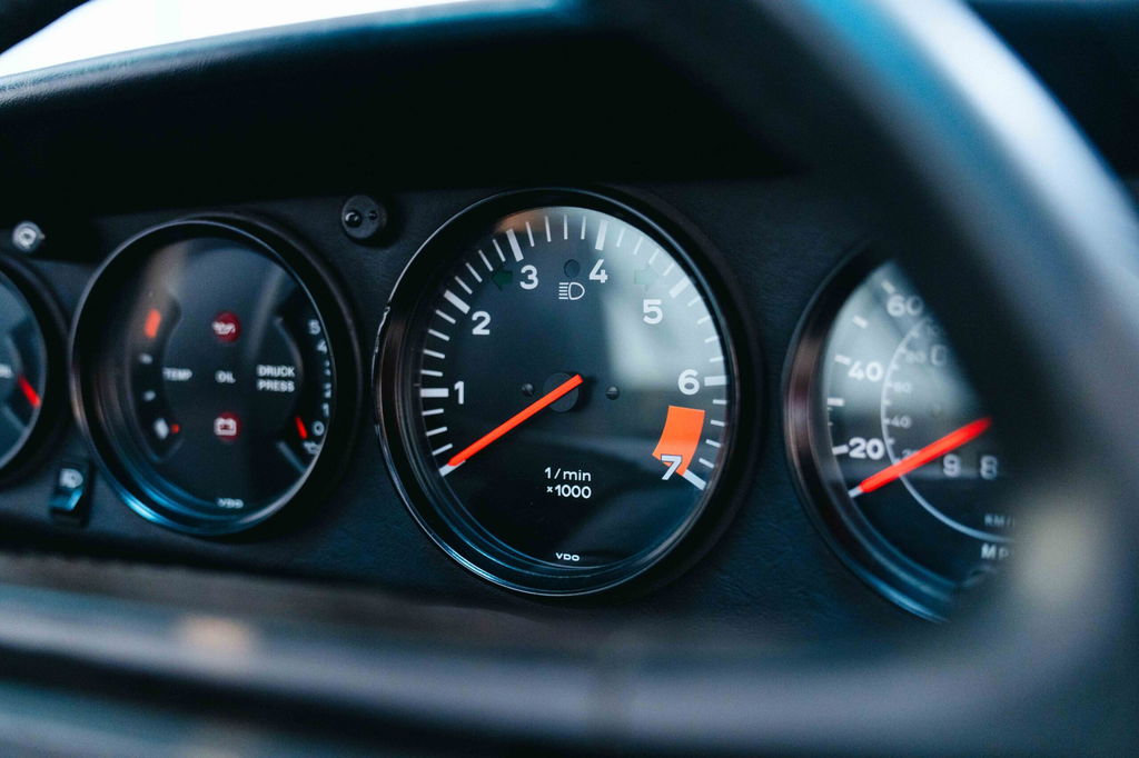 Porsche 911 Carrera 3.2 Supersport