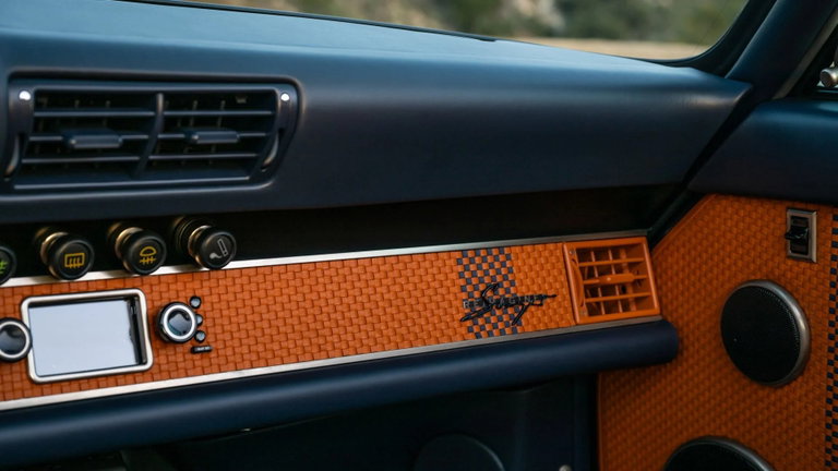 Porsche 911 Reimagined by Singer