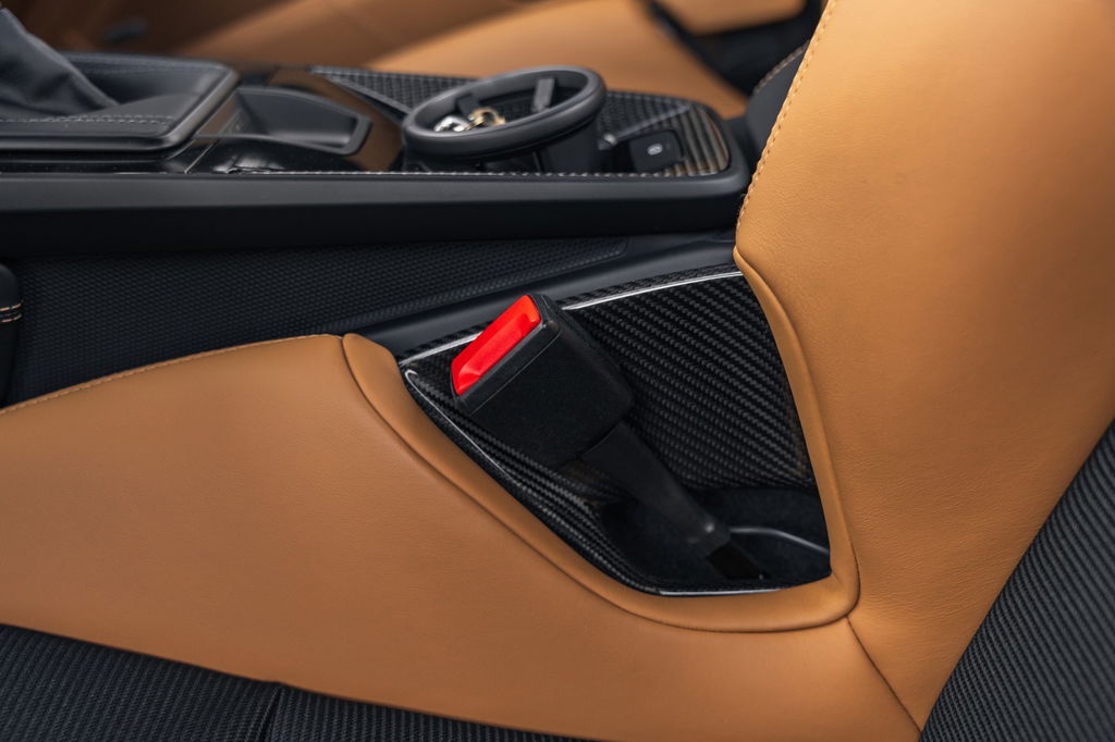 Porsche 992 GT3 Touring