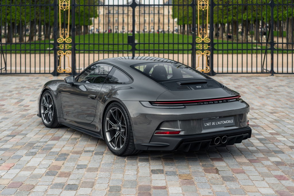 Porsche 992 GT3 Touring