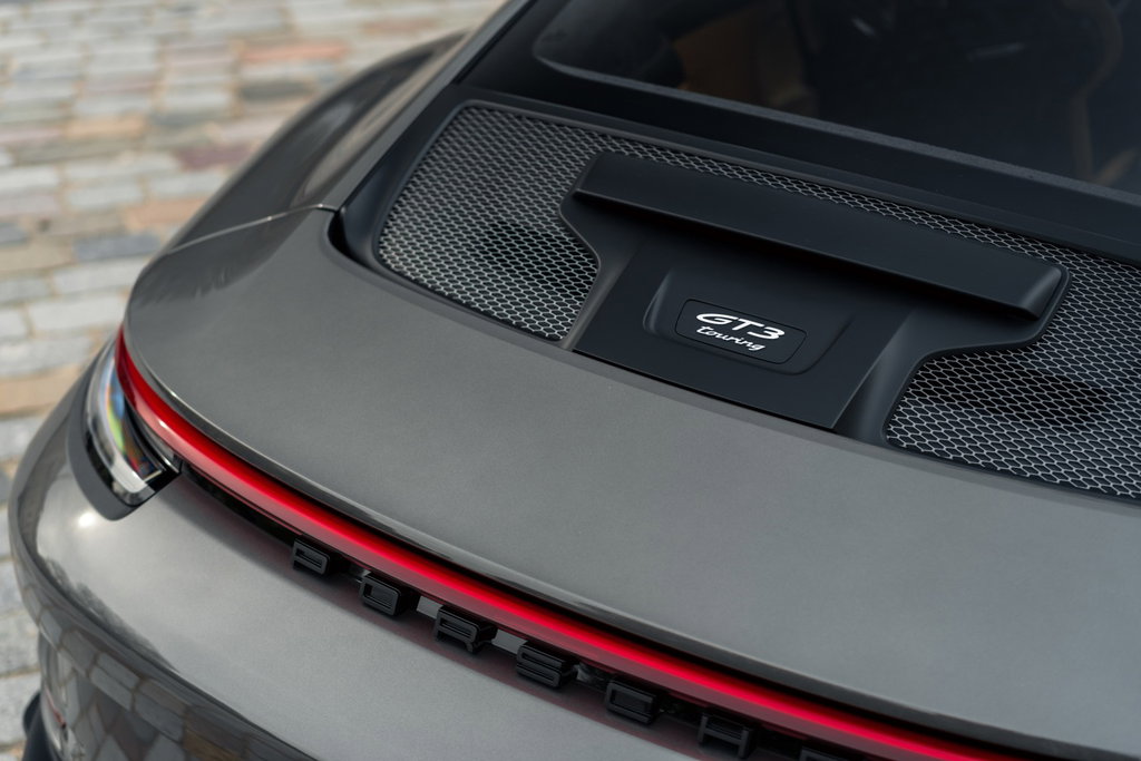 Porsche 992 GT3 Touring