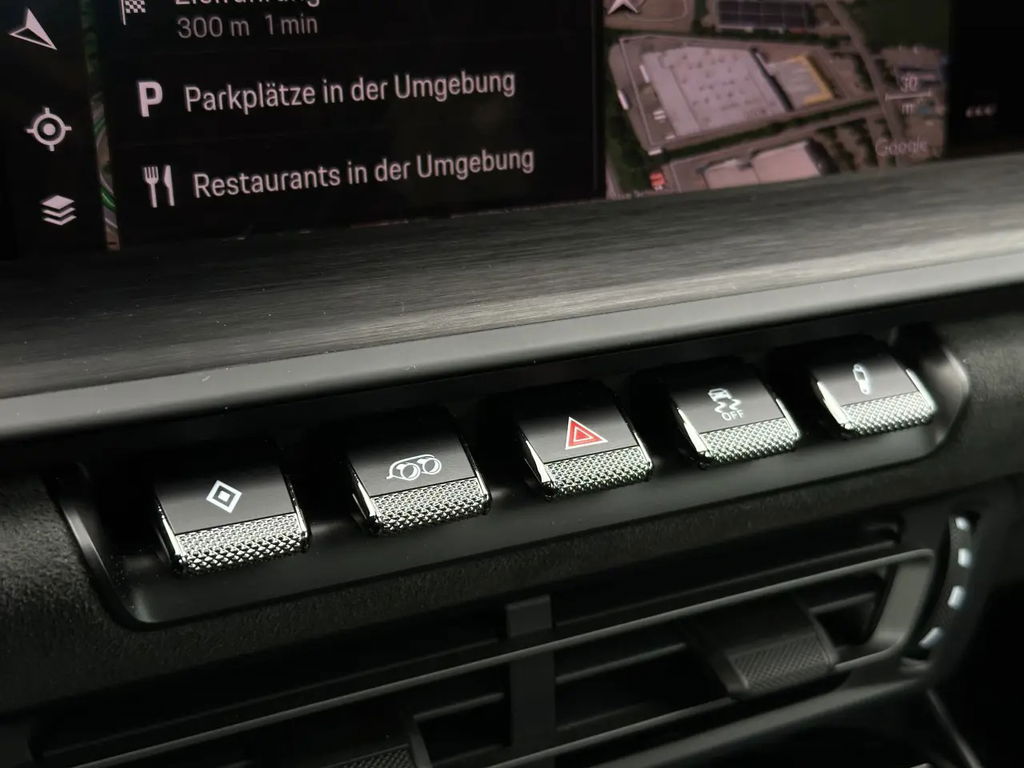 Porsche 992 Carrera GTS