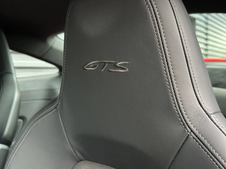 Porsche 992 Carrera GTS