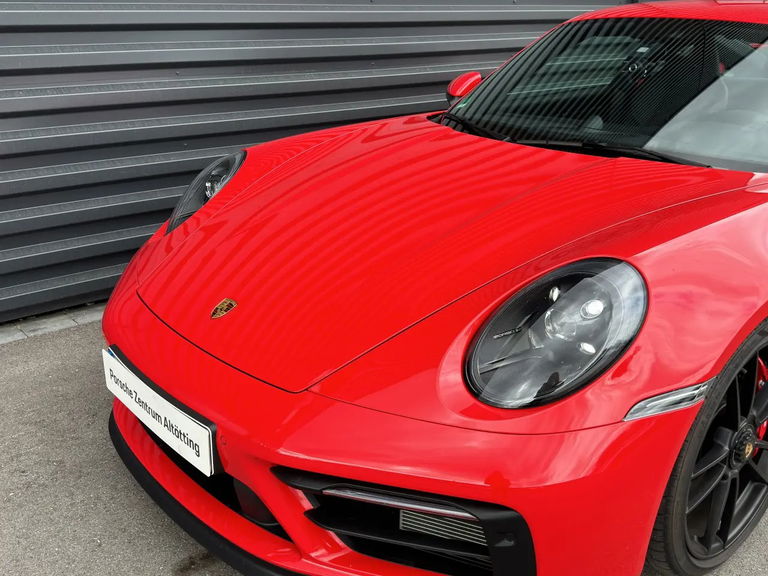 Porsche 992 Carrera GTS