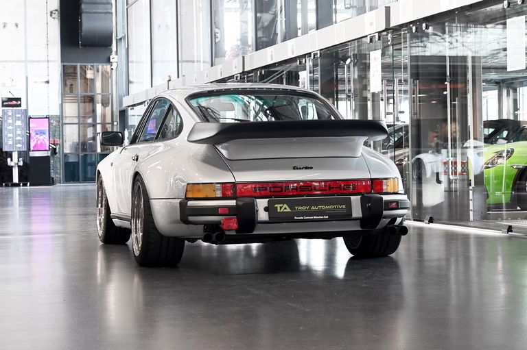 Porsche 911 Turbo 3.3