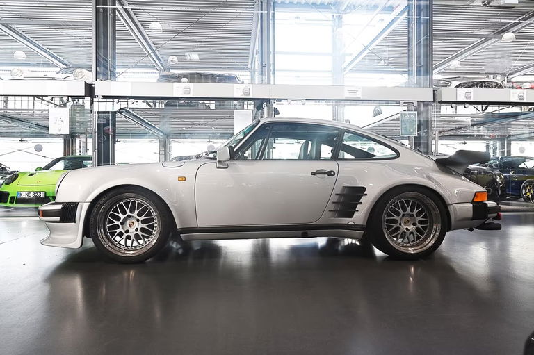 Porsche 911 Turbo 3.3