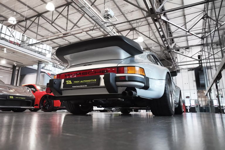 Porsche 911 Turbo 3.3