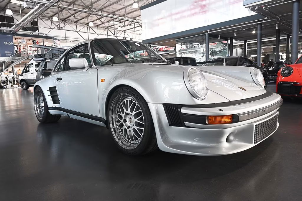 Porsche 911 Turbo 3.3