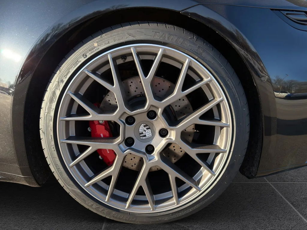 Porsche 992.2 Carrera 4S