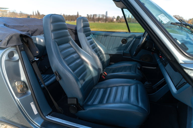 Porsche 911 Carrera 3.2
