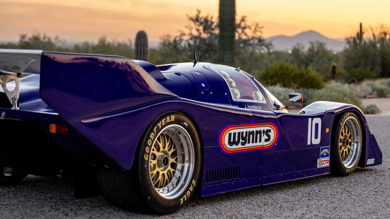 Porsche 962