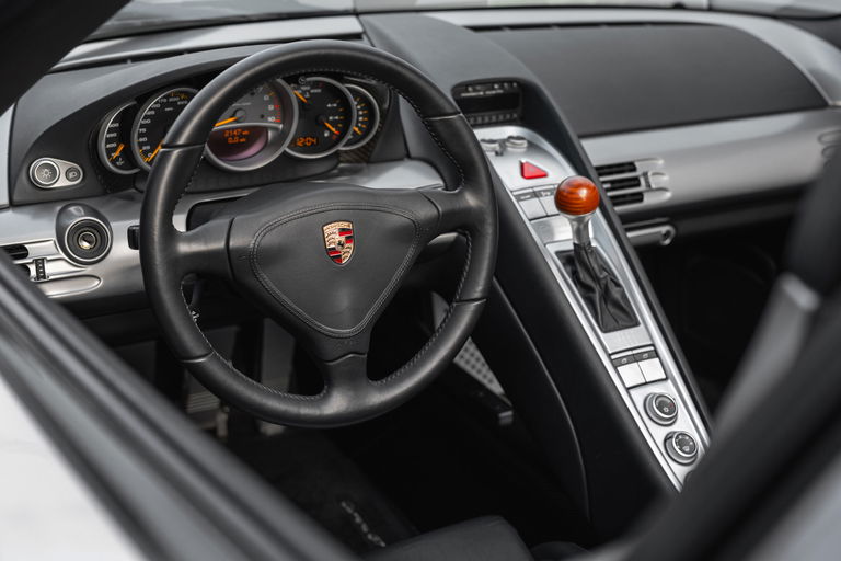 The effect of auction results on the Porsche market