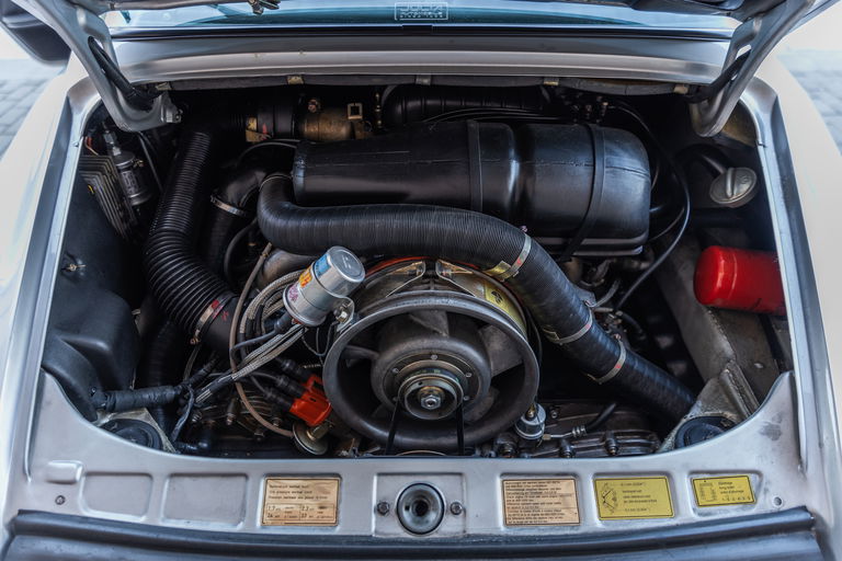 Porsche 911 Carrera 3.0