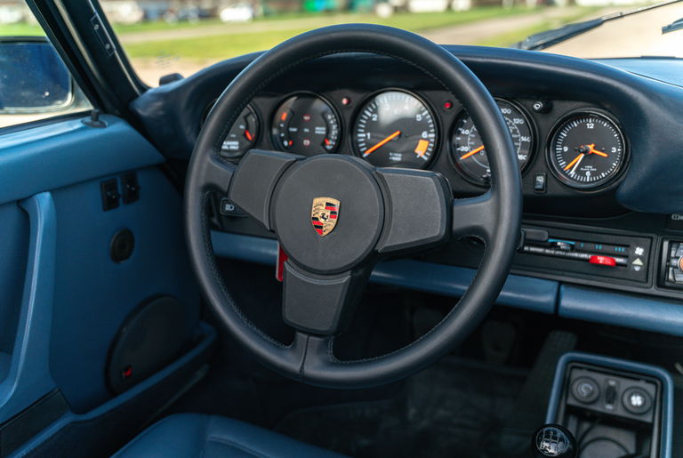 Porsche 911 Carrera 3.2